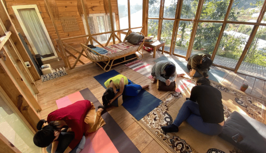 Yin Yoga Vietnam: Un Manuale Completo Per La Guarigione Dell’anima Interiore